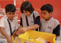 الأطفال يصممون غواصاتهم بأنفسهم في “الشارقة الدولي للكتاب 2025″ الأطفال يصممون غواصاتهم بأنفسهم في “الشارقة الدولي للكتاب 2025″