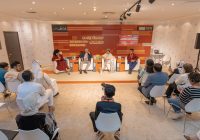 أدباء في الشارقة الدولي للكتاب يؤكدون أهمية الرجوع إلى الجذور لفهم الحاضر وصناعة الغد أدباء في الشارقة الدولي للكتاب يؤكدون أهمية الرجوع إلى الجذور لفهم الحاضر وصناعة الغد