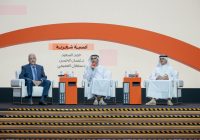 نجوم تحكيم “شاعر المليون” يمتعون جمهور “الشارقة للكتاب نجوم تحكيم “شاعر المليون” يمتعون جمهور “الشارقة للكتاب