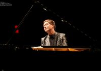 ستيف بركات يقدم جولة “Néoréalité” العالمية على مسرح دار الأوبرا المصرية ستيف بركات يقدم جولة “Néoréalité” العالمية على مسرح دار الأوبرا المصرية